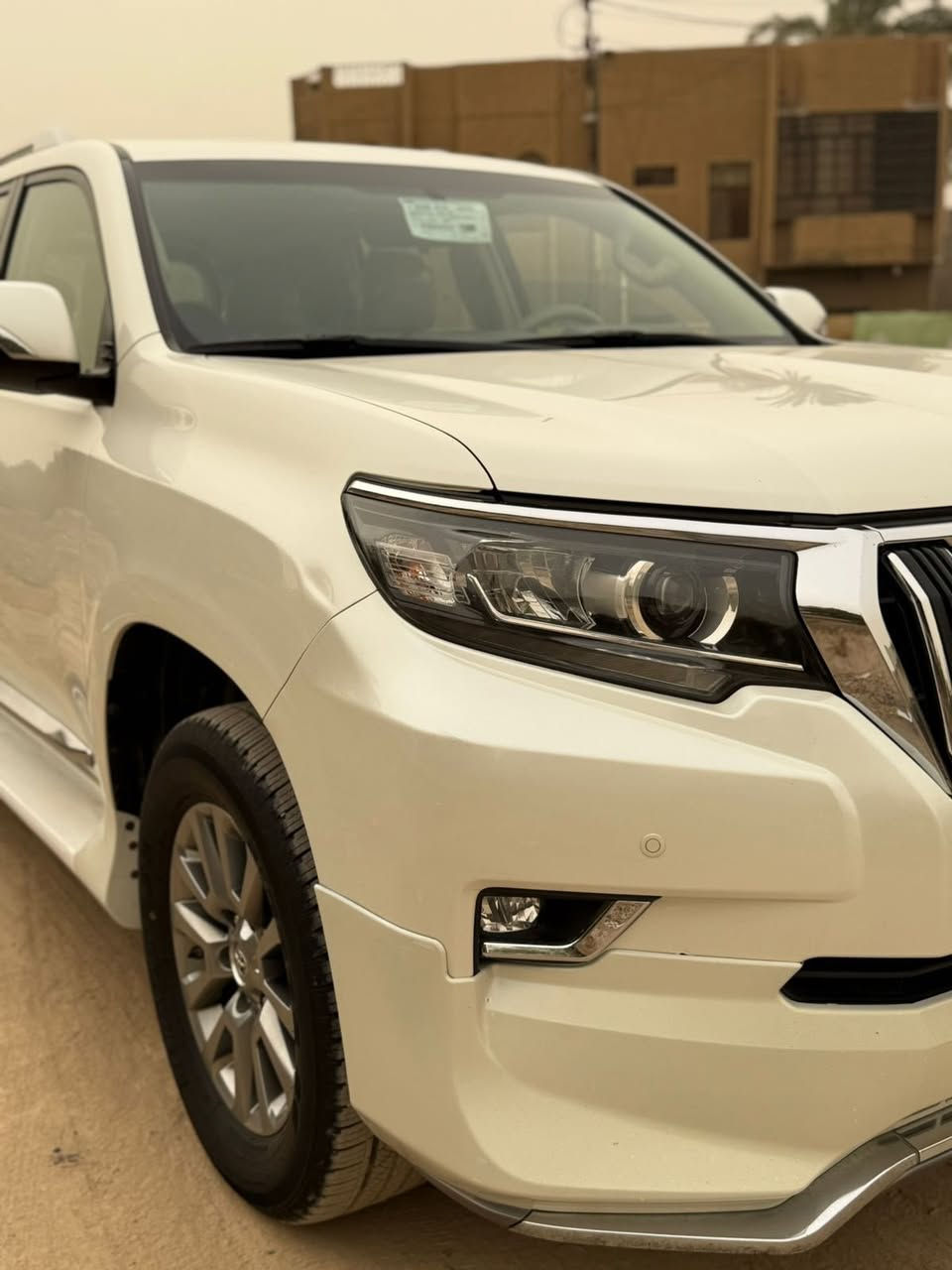 سلام عليكم اخوان ❤️🌹
.
.
برادو 2018 رقم اربيل الجديد لون ابيض
مكفولة من الصبغ والفتح والكود والحالوب والتبديل نهائياً 

استلام شركة ساز 
موصفات TXL
فتحة بصمة 
6سلندر لايت زنون ثلاجة دبل تانكي فور ويل وباقي المواصفات المعروفة حساس امامي خلفي 

السيارة جديدة جداً استخدام نضيف كير محرك ميكانيك كهربائيات كله جديد ماشية 69 الف

السعر ( 38,500 ) وبيها مجال للطيبين 
للاستفسار ***********
