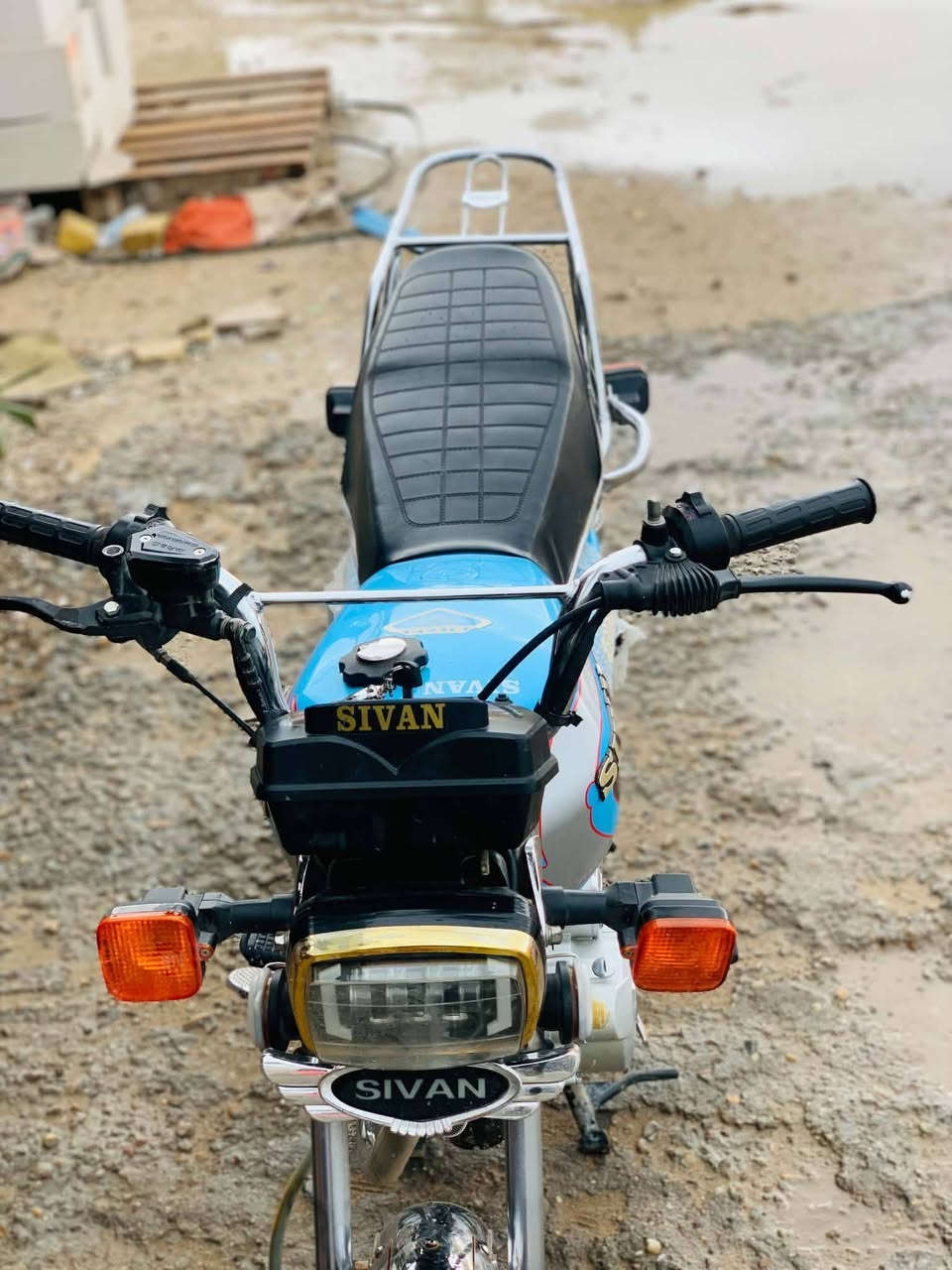 سيفان للبيع مديل 23  اوراق اصولي وكيله العارضي كفاله عامه . نجف كهربائيات كله شغاله سعر 800 وبيه مجال(***********) نجف كوفه
