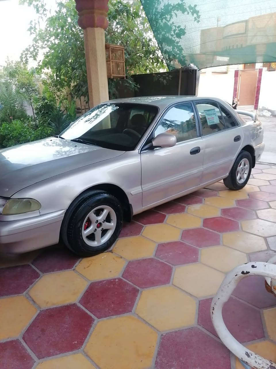 سوناتا ديالى دولي انكليزي سنويه ل30 موديل94 تخم تاير جديد صدر جديد تدفئه شغاله تبريد نقص كمبريسر سنتر لوك   أرضه جلد ويل كب رياضي السياره صبغته حلوه بدون اي خياس  محرك كير على الضمان السعر40 الاتصال على الرقم *********** او*********** العنوان ديالى سراجق
