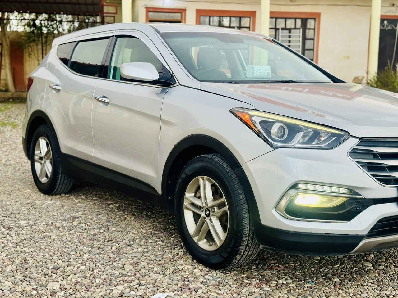 السلام عليكم 
سنتافي للبيع موديل 2018 رقم أربيل دولي بأسمي محرك 4 بيها ثلاث قطع تبديل ماشية 124 تحكمات استيرن ونضام انزلاق وبعد بيها مواصفات تبريد  دفئه شغال كير محرك صدر تواير كله شرط السيارة جديده وضع شركة 
السعر 145 وبيها مجال 
للاستفسار اتصل 
***********
***********
