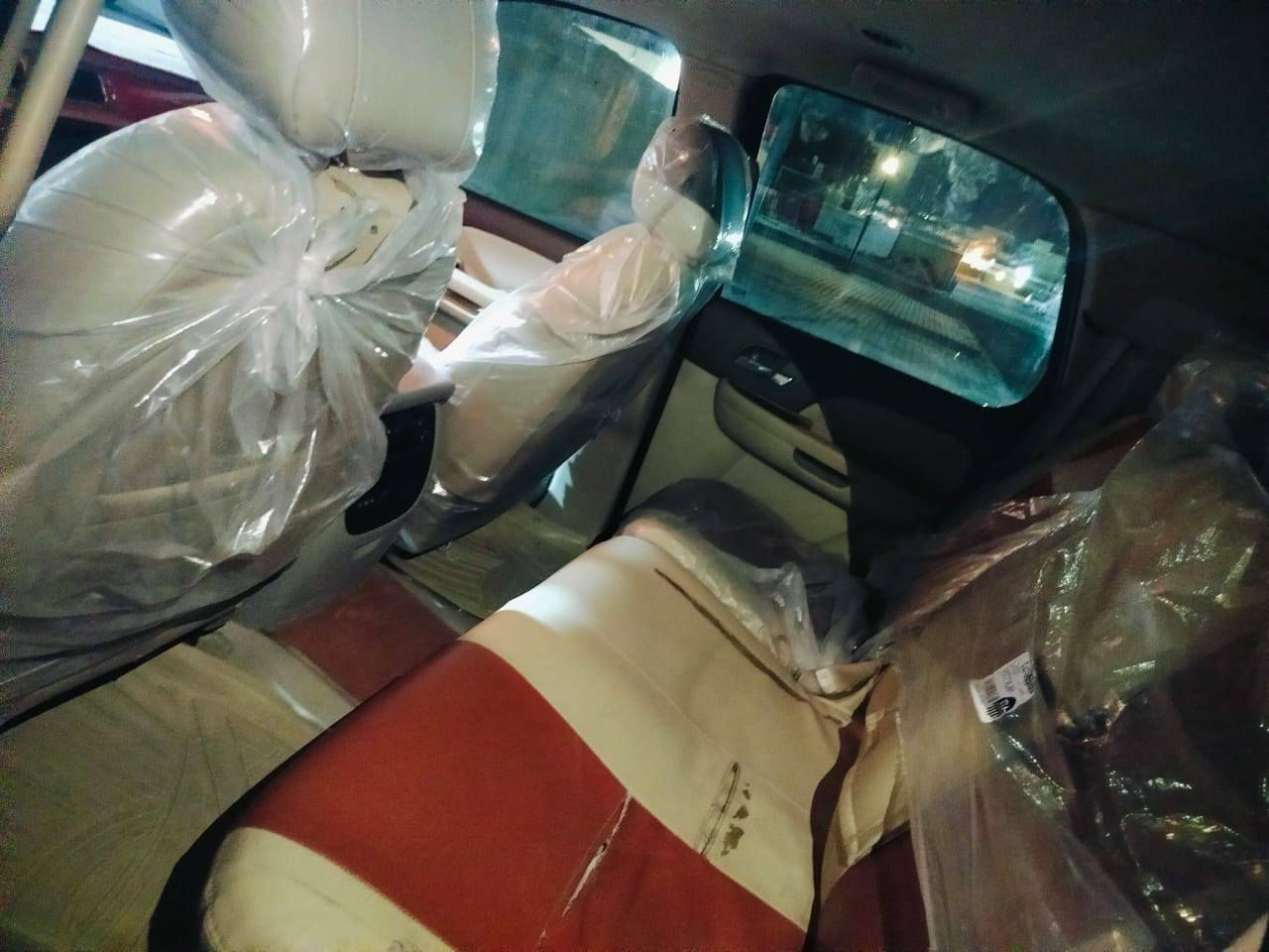 سياره يوكن 2007
سياره مصبوغه حزام مكفوله من الضربه مكينه وكير مكفولات سياره بسمي حداديه جديد وتايرات جدد سعرها 180 والاستفسار ***********
