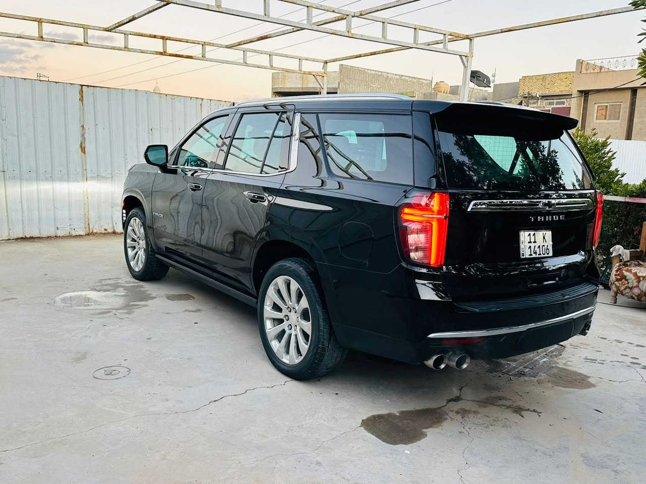 السلام عليكم 
 للبيع تاهو 
موديل (2022) بريمير 
 السيارة خليجية  وكالة المنصور علامة ضوء القمر
فوووول مواصفات 1//1
رقم بغداد سنوية ورقم وهزة جديدة 
تحويل ثاني يوم م ***********
 
1_بانوراما 
2_ لايتات زينون LED 
3_ داتا شو  وسط
4_ كشنات جلد تدفئه وتبريد  
5- علامه ضوئيه 
6_ شحن لاسلكي 
7_ عدد البصمات 5 
8_ شاشات خلفية 
9_ دوسات كهربائية 
10_ نقطة عمياء بالمري 
11_ تحديد مسار
12_ الصندوق كهرباء 
13_ حساسات خلفية وامامية 
14_ كامرات
15_ نظام صوت بوس
والسيارة بعد بيه هوايه مواصفات والبريمير معروفه مواصفاته  السياره ماشيه  70 الف
كير مكينة كلة مكفولات
