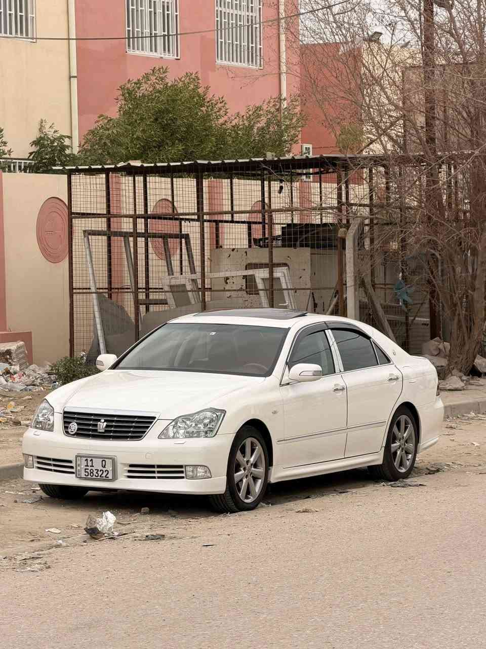 للبيع تويوتا كراون شاهينه 2005.

اللون          ابيض صدفي. 😊.

❗️فقط للذواقه الي يدورون ZERO وكفاله واصولي.

رقم بغداد تسجيل جديد قرار48 شرط المداور ثاني يوم 

سنويه نافذه لغاية 2029 شرط تحويل بأسم المشتري ثاني يوم وشرط مسجله بفترة الشهرين مال التسجيل 

مال القرار48.           

                               (كص قماره. كص قماره. )

كفاله. من ضربه  وكصه ثانيه ونقل جثه ورسميات والأصوليات💯.

المواصفات 👇.

3دكم اصل اصل مو شد.

فتحة سقف سلايت.

مكينتها V6 الحجم 3000 شاصي 80.  

داخل جلد اسود ملكي مطعم بصاج.

تبريد قطعتين امامي خلفي.

5بصمات+بصمة تشغيل.

تخم ويل دنگ نفطي .

كشنات كهرباء.

ستيرن كهرباء.

مري كهرباء شفط+هيتر♨️.

تحكم ستيرن جهتين.

هيتر كشنات.

التحكم بنضام القياده SPORT+عادي

لحيه اماميه 

شاشه كرستال ترحيب.

لايتات زنون بلاد.

بگ لايتات لد ابو عيون.

اشاير مري+اشاير جاملغات كلا بلاد.

اشاير لد بالكامل امامي خلفي.

شباج نيكلي.

لحايه امامي خلفي اصل.

سبايدر جنطه خلفي اصلي.

جامات اربعه اوتو.

سستم لايتات زنون بالكامل.

سستم صوت+دمامات فد شي.

سستم نياكل بيبان بالكامل.

كامره خلفيه دوار اصل.

تخم تاير جديد.

حداديه جديده شرط سفنجه.

كروز تثبيت سرعه.

تحكمات خلفيه كلا شغال.

ABS شغال.

GPS خرائط ملاحه.

TRC مانع انزلاق.

غراض مال جنطه كامله.

والسياره ماعيزه برغي كامله على اخر حبايه.

والسياره بالواقع اجمل من الصور بهواي📷.

العنوان🏡ألنجف الأشرف.

السعر💵.  140.   وبيها مجال قليل جداً جداً.

للأستفسار 📞📲 قابل للتفاوض رجاءً اقره المنشور بالكامل يالا تتصل.

***********.   ليث حازم    وبخدمتكم 

رجاءً اذا ماعجبك السعر او مو شراي اعگب المنشور او تعلق تعليق حلو يدل على اخلاقك الراقيه وكلشي أكو بالسوگ.
