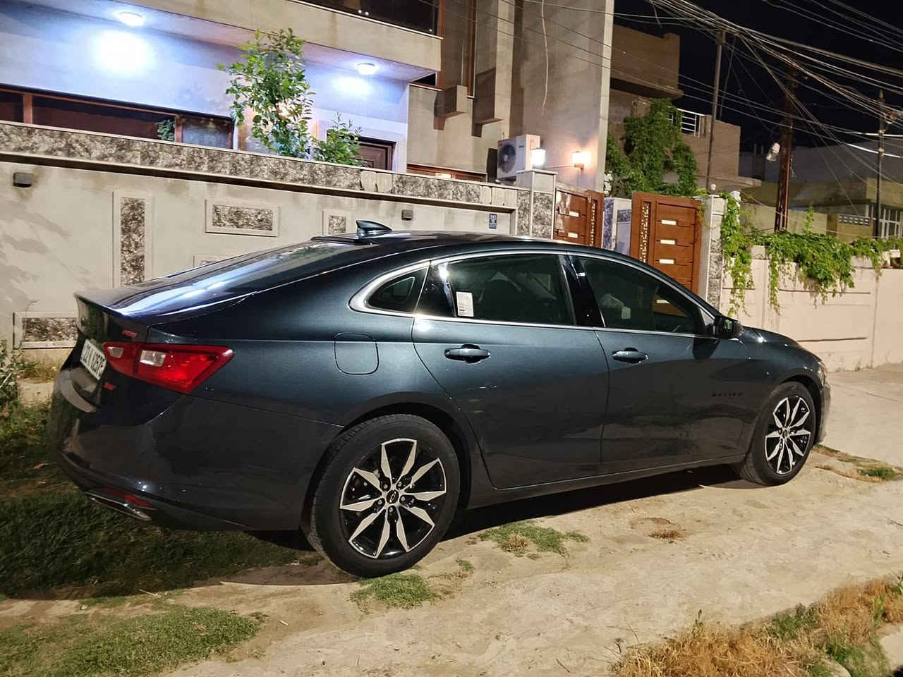ماليبو 2020 مواصفات RS ماشيه 125 كيلو كير محرك تبريد كهربائيات وضع شركه بجم كبس ضرر خلفي جاملغ خلفي صبغ وقبغ صندوق مبدل اصلي نفس اللون وباب تعديل بارد بالعراق
هزه سنوية رقم جديد 
مكان السياره موصل 
سعر 110
***********
ماليبو 2020 مواصفات RS ماشيه 125 كيلو كير محرك تبريد كهربائيات وضع شركه بجم كبس ضرر خلفي جاملغ خلفي صبغ وقبغ صندوق مبدل اصلي نفس اللون وباب تعديل بارد بالعراق
