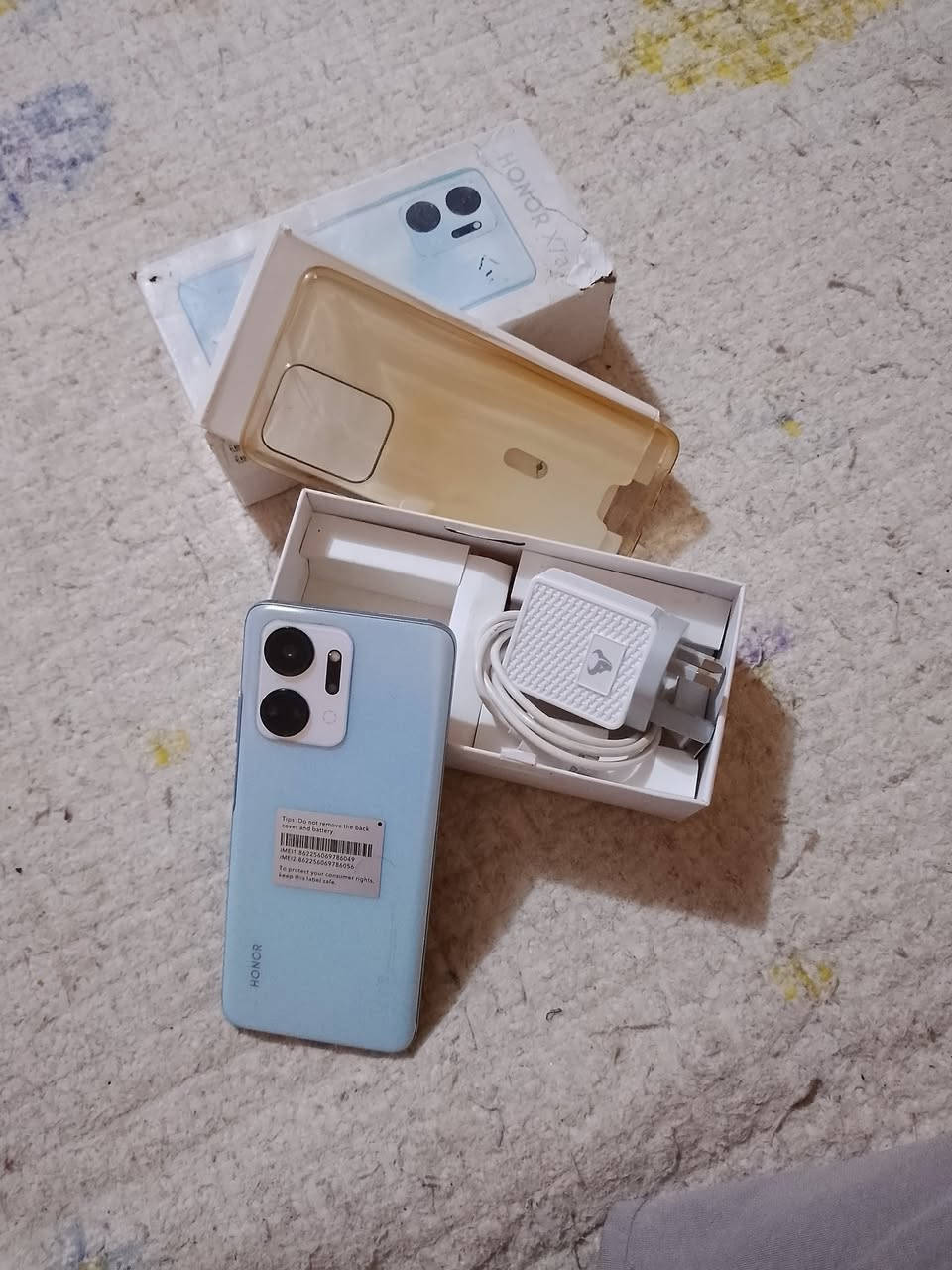 السلام عليكم تليفون نظيف وكامل مواصفاته تليفون هونر اكس 7 اي الجهاز ذاكرته 128 الشراي يدخل لي على الواتساب او يراسلني على الفيس السعر 120  ***********
