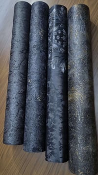 تكلفة جدار كامل بين 25 - 35 الف فقط 🔥 سعر الرولة 12 الف مع الاصق ✅  تغ...