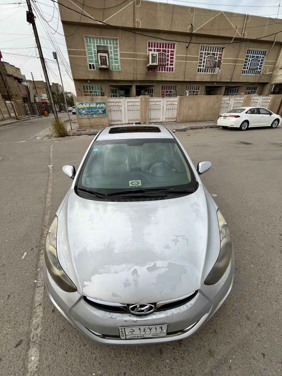 للبيع هونداي النترا. 2012خليجي
فول موصفات للأخير 1/1السياره حلوه ونصبتها تخبل ومابيها اي نقص كامله ✅ 
✅مكفوله من الصبغ والتبديل كفاله عامه فقط بيها جراد ب البنيد والقماره بدايه 
✅سلايد 
✅فتحه سقف 
✅مري تحكم كهرباء  
✅انظمه قياده ايكو سبورت 
✅داخل صاج 
✅هوايه موصفات بيها فول الفول 
✅مكينه. 2.0 دوش مامفتوحه شرط كارتونه شادها جديده مكينه وكير مكفولات✅ 
✅رقم بغداد مشروع وطني 
💰السعر   118 وبيها مجال للشراي وموجود واتساب 
☎️📞للاستفسار ***********وموجود واتساب اتصل وتدلل 
🏡العنوان بغداد حي الاعلام
