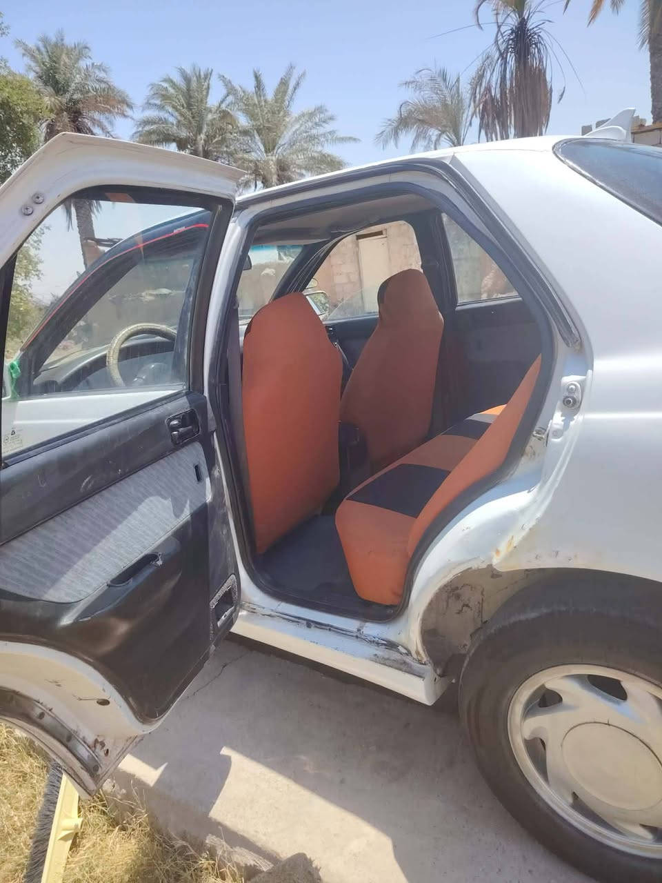 باسم الله الرحمان الرحيم اخوان الانتره للبيع موديل94دبل تريشة كهربائيات كلها شغاله فرممات وحدة معمره ونقصها الوحيد خيط تبخير سياره خخير من الله بخت الجناي هاي السياره المكان ديالى كنعان السعر 22وبيها مجال الستفسار على هاذا الرقم اتصل وادلل/
***********
