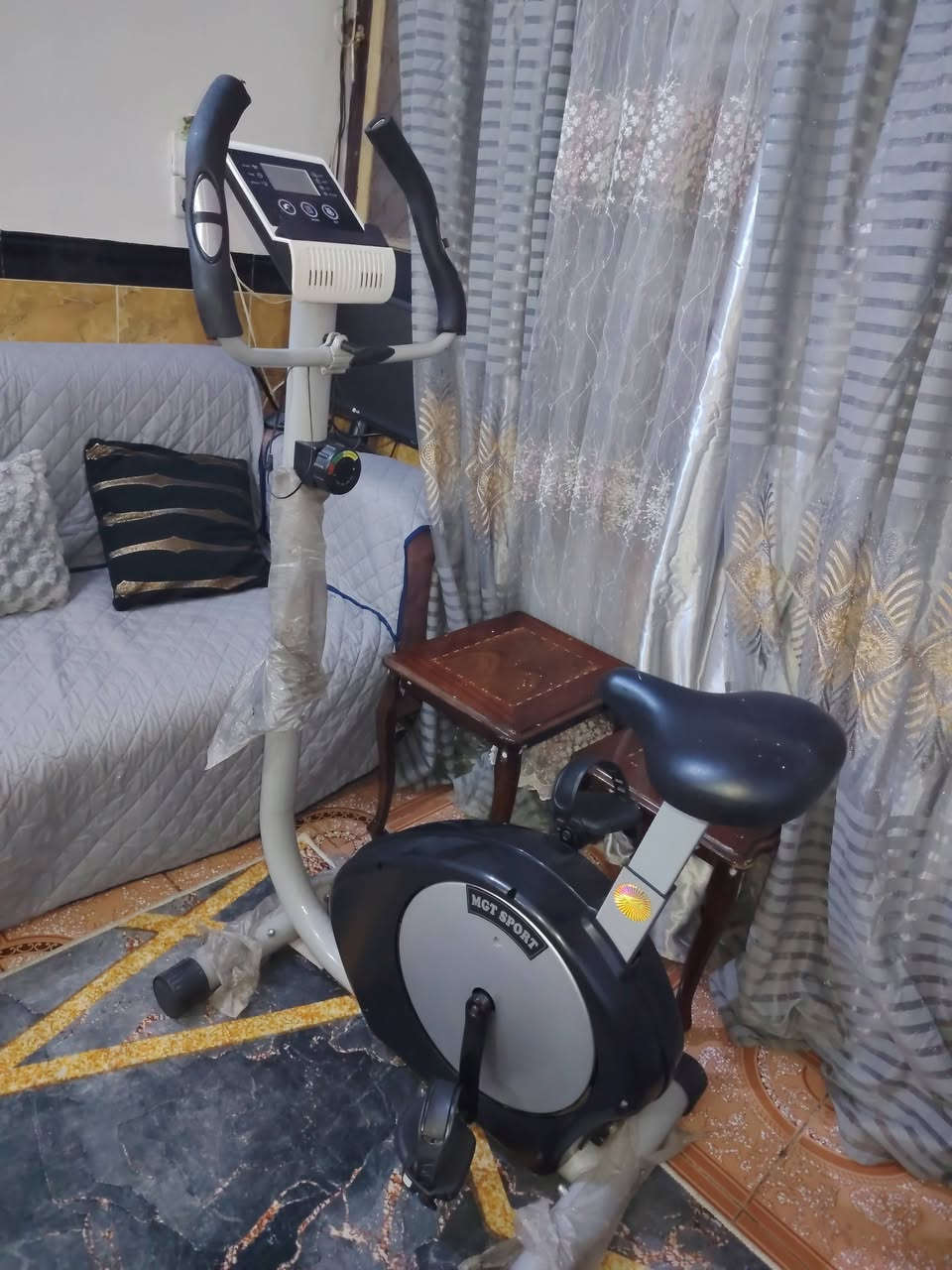 بيسكل رياضه جديد بعد بجيسه يتحمل أوزان ثقيله حجم كبير ب١٧٥


**إذا كنت صاحب هذا الإعلان وتريد حذفه لأي سبب، رجاءا أرسل رسالة إلى الدعم الفني**