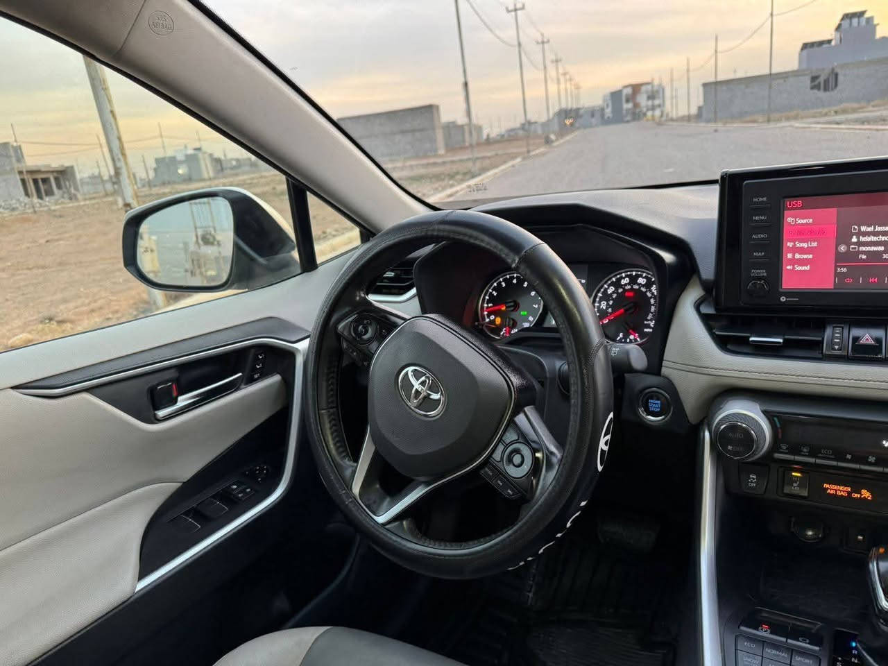 راف فور فئة XLE premium

موديل 2020 اللون سلفر

 غرفة جلد فاتح 

محرك ٤ سلندر ٢٥٠٠

ماشية 50 الف ميل بسس 

فتحة سلايد.كشن كهرب . بصمة ابواب .بصمة تشغيل 

شاشة  car play android auto

صندوق كهرباء . مقاعد خزن 

٣ انظمة قيادة (سبورت ايكو كومفورت)

رادارات أمامية، نقطة عمياء ،نافيكيشن ،تراكشن. اوتو هولد ،تبريد قطعتين، 

 ويل ١٩ كروم 

سيارة رقم نينوى

السعر 208 ورقة اعلى فئة بالراف بريميوم 

الضرر قطعة واحدة فقط


**إذا كنت صاحب هذا الإعلان وتريد حذفه لأي سبب، رجاءا أرسل رسالة إلى الدعم الفني**