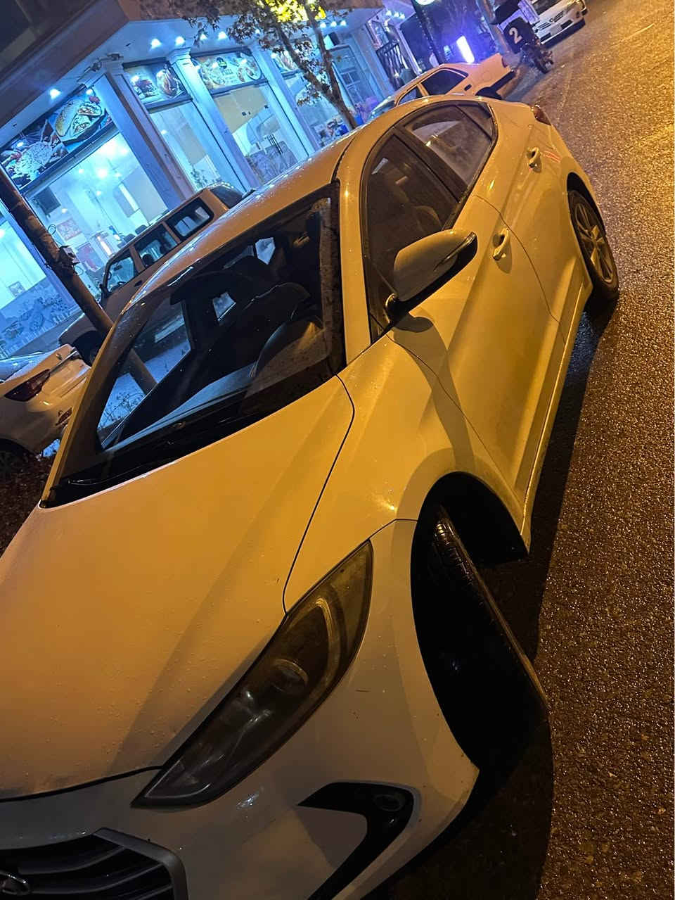 هيونداي النترا ٢٠١٧
مواسفات خليجي 
ناو زه رد و ويل كه پ 
شاشه گه وره 
گير و مكينه ي نه كرايته وه به شه رت 
ده نگ و بوخاري نيه 
بي بوياغ بي تعديل  
تنها ته زره ي هه يه 
رقم و سنوي نوي يه 
تعويل و غرامات و وكاله به شه رت 
سعري ١٢٥$ كه ميك مجال 
*********** أربيل, العراق
