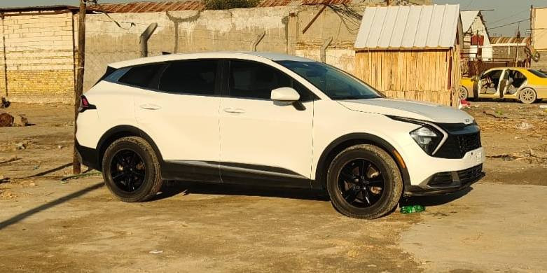 يرجى موافقة الادمن لطفا 

كيا سبورتاج 2023. . مدفوع الكمرك حره باسمي 
بدون رقم 

ضرر موضح بالصور صبغ بابين فقط 

مواصفات. .  
سويج رادار امامي تبريد خلفي 

***********
