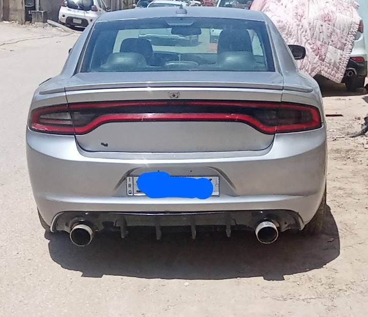 متاح جارجر هيمي موديل 17 اصل
كير طياره مكينه هيمي 5.7  غاز بانزين
رقم بغداد انگليزي بسمي هزه جديده
تبريد شغال ثلج
تخم تاير حجم 18 صار 5 اشهر من شاده
باتري 100 امبير اليوم شديته 
سلف جديد 
الحدادية الامامية كلهه جديده ماعدا بوشتين مال طبله
الحدادية الخلفيه كلهه جديده ماعدا ضعف بالدبلات الخلفية 
مواصفات الار تي العادية المعروفه 
ضربتهه بالجنطه واصلة لنص السبير 
بيهه تبديل بابين جانبيات 
السونار موجود بالصور 
مكاني ديوانية 
السعر 160
مراوس او بيع 
للاستفسار اكثر التواصل على الخاص


**إذا كنت صاحب هذا الإعلان وتريد حذفه لأي سبب، رجاءا أرسل رسالة إلى الدعم الفني**
