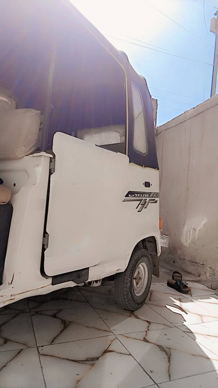 سلام عليكم تيفيس كفاله ٢٠٢١كفاله عاامه بيه بس شبر بارد. ولباقي كفاله هوه ول مكينه رقم وسنويه مكااني بغداد سعر 
٧ مليون وبيه مجال للشراي  ***********
