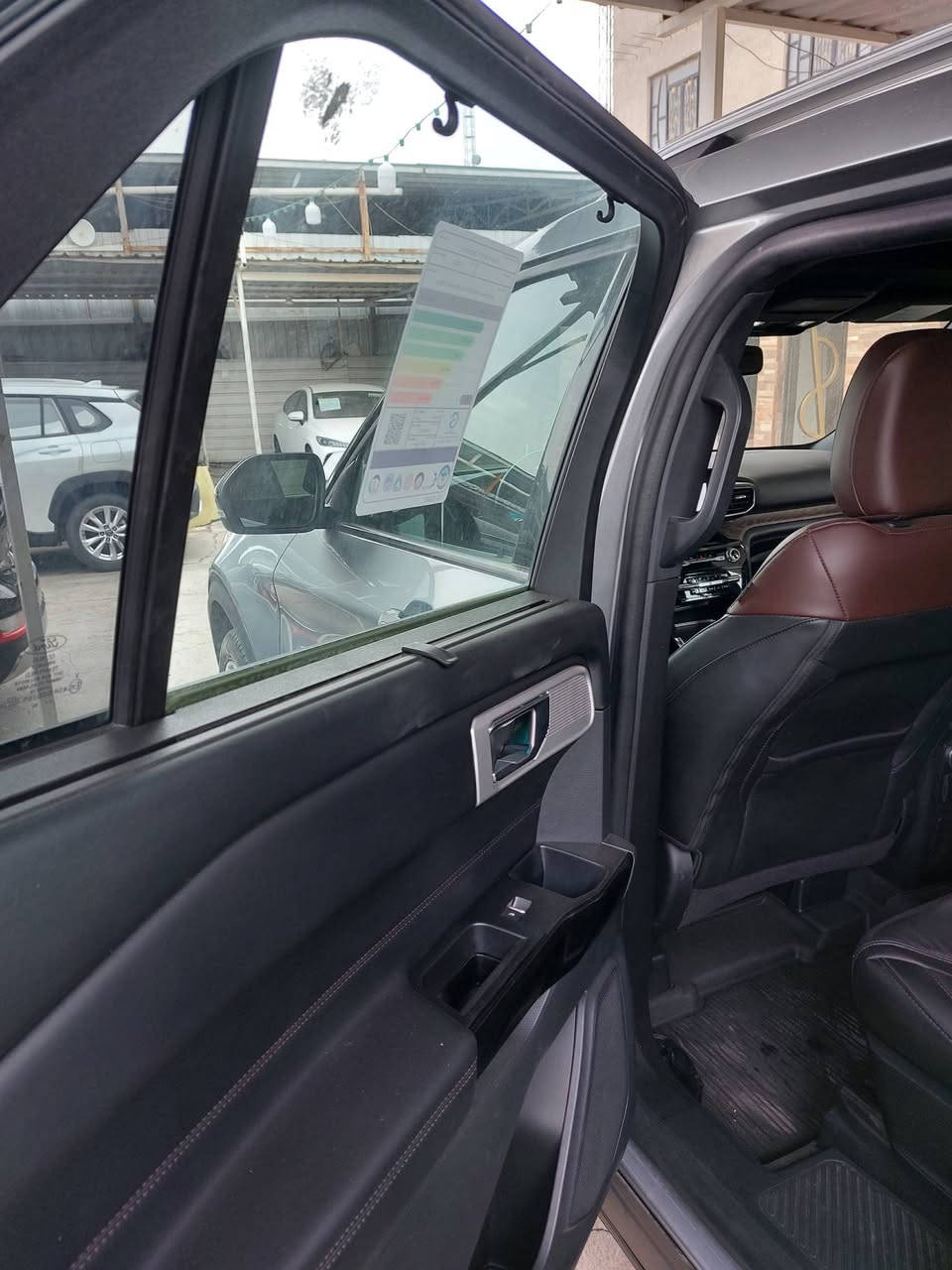 للبيع فورد اكسبلورر 2022 وارد أمريكي
حادث سطحي بنيدر وجاملغ ركن
السياره فول الفول بلاتينيوم
هايبرد وسته سلندر 
للاستفسار ***********
