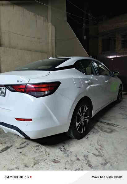 السلام عليكم 
سنترا ٢٠٢١ مواصفات SV بصمه رادارات تحديد مسار كشنات جلد أبيض شاشة كامرة دواره ويل كب ١٦  ماشيه ٥٣ ألف كير محرك تبريد صدر كله بشرط تخم تاير جديد صدر كله جديد وعلى أيدي سياره تقريرها سرقه وتخريب بيها بدون تبديل بدون ايرباك جميع القطع اصليه بيها صبغ بنيد وشبر من باب لسايق أثر رصعه موجوده بصور امريكه السعر ١٣٠ مجال بسيط 
***********
