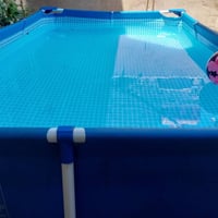 مسبح للبيع ارقى نوعيه intex كلش نضيف بعده جديد   الحجم = الطول ٣ امتار...