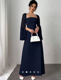 ٤ فساتين • مقاس XL