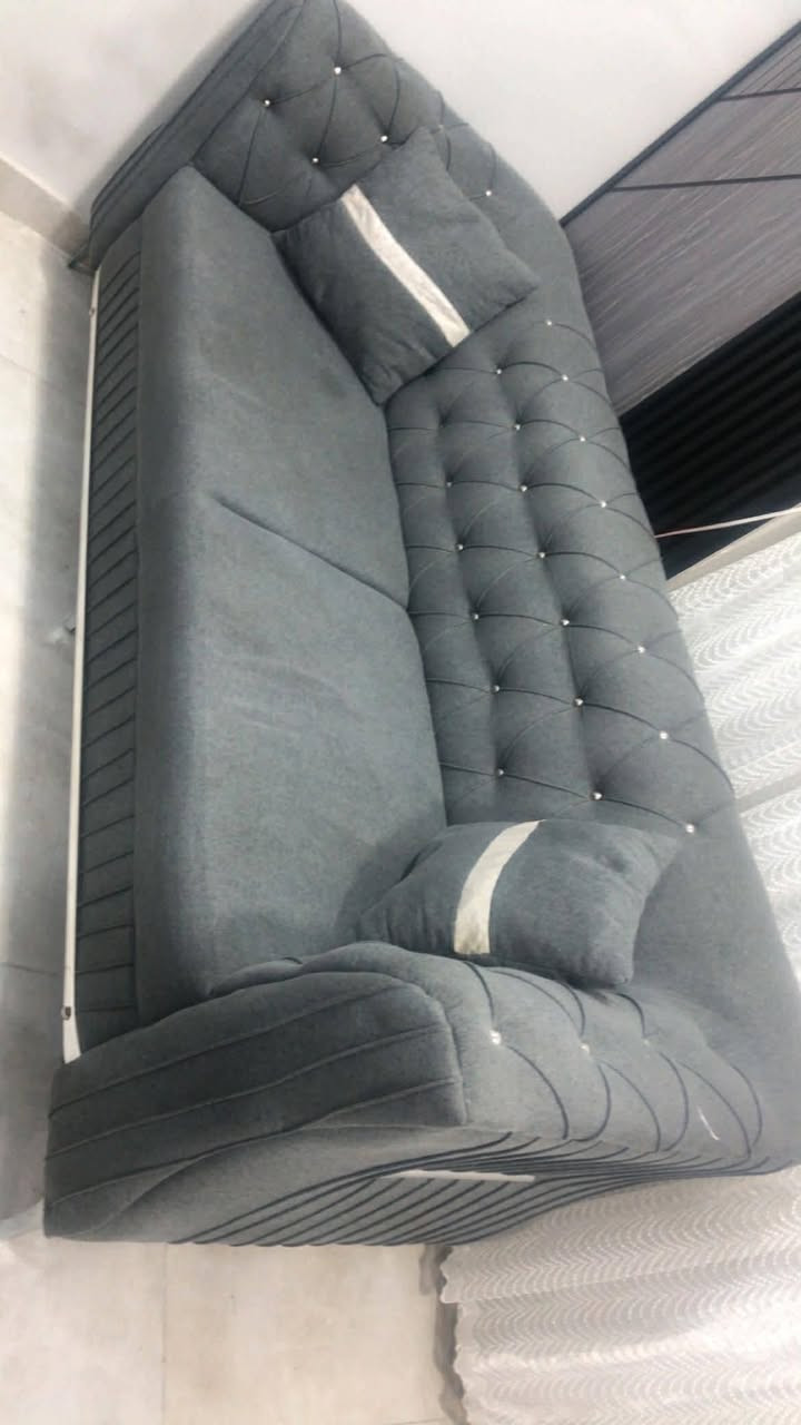 تخم اربع قطع نظيف مستعمل قليل بغداد 
السعر ٣٠٠ الف قفل


**إذا كنت صاحب هذا الإعلان وتريد حذفه لأي سبب، رجاءا أرسل رسالة إلى الدعم الفني**