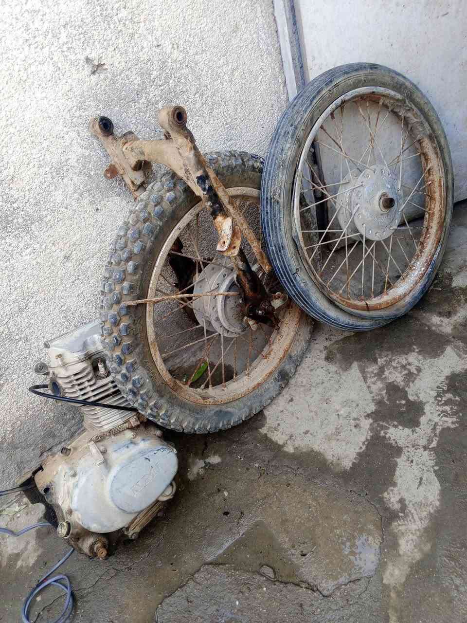 السعر 350 اوراق *********** واتساب
