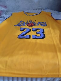 يلبس ١٢ سنة • ملابس أطفال • توصيل جميع المحافظات