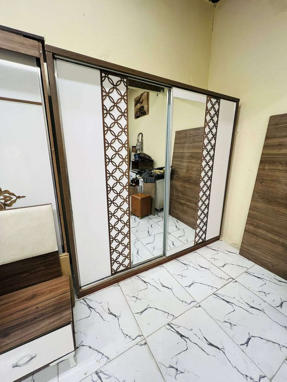 غرفة نوم مستعملة🇹🇷عدد القطع / 5
نضام / أسلايت 💢 400🔒شد ونقل داخل بغداد مجاني🚛
يوجود توصيل محافضات
هدية 🎁 طابورية


**إذا كنت صاحب هذا الإعلان وتريد حذفه لأي سبب، رجاءا أرسل رسالة إلى الدعم الفني**