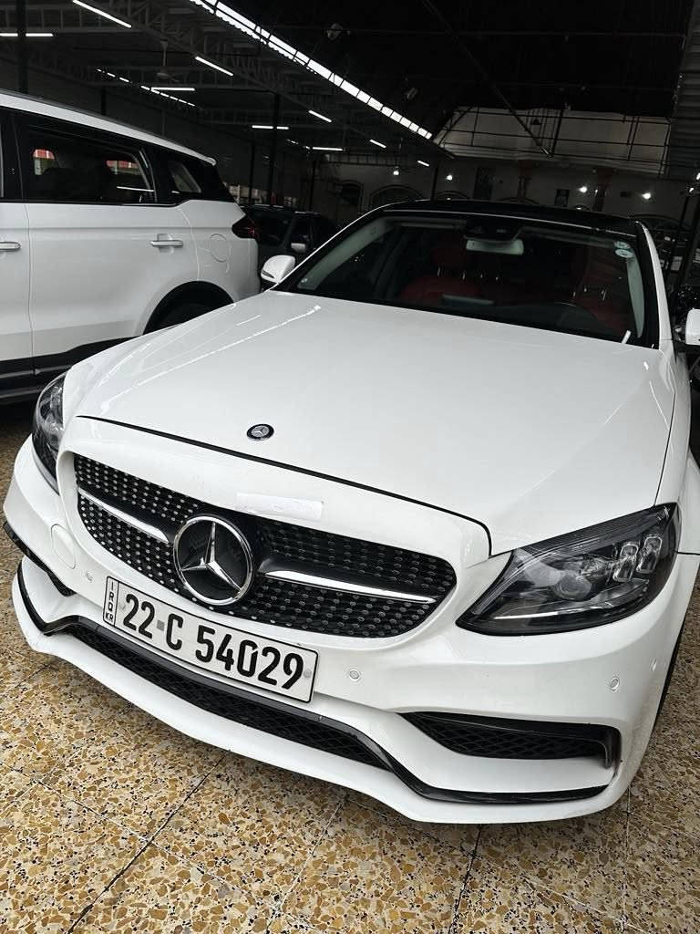 السلام عليكم مارسيدس C300 , 2017 للبيع او مراوس السعر 190  ) ***********
