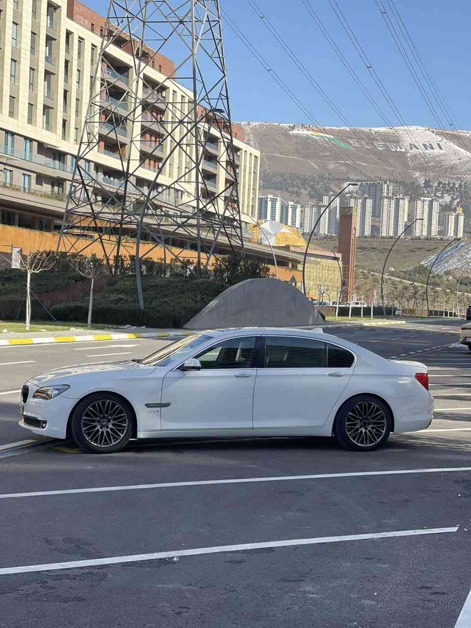 BMW 750 2012 ful mwasafat    دووبه ی تازە داخیل بووە خليجه. ساخ .ساخ  قه پات موسفات
‎قەپات مواسەفات سلایت کوشن جلد کوشن سارد و گەرم دەرگە ڵارج vib شاشە گەورە شاشە ئەلیک ترۆنی پێش و پشت حاسە زۆر مواسەفاتی تر پێش و پشتی کەپسە بێ دەعم و بێ لێدران  گێر و مەکینە بەشەرت . شوێن سليمانى
١١٠ ورقه و مجا ل
***********
***********
گؤرينةوةش دةكةم بةشتك بةدلم بیت ‎ السليمانية, العراق
