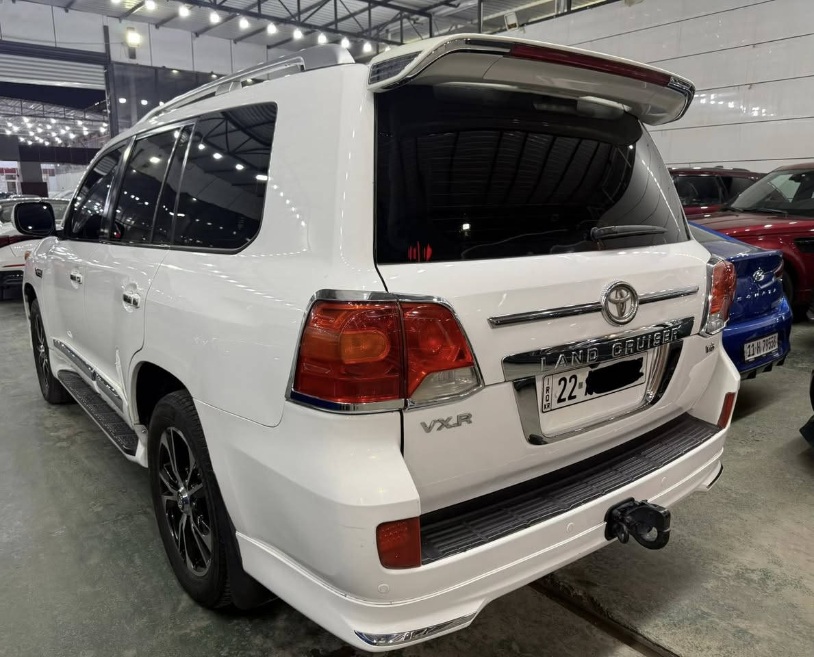 يا الله
لاندكروز  GXR 
2008 سيارة كلش نظيفGXR
رقم  اربيل جديد باسمي 
*********** فول مواصفات 1/1
محرك V6 
بيها 3 مكانات بارد وتكحيل بالبنيد فقط 
سيارة بدون قطره صبغ او جراد كلش نظيفة
سعر 265$ بيها مجال قليل 
مكان سيارة بغداد السيدية
