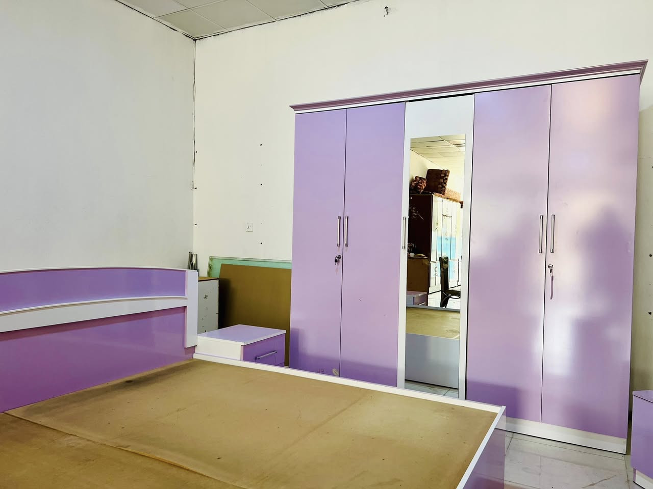 عربي كوردى #للبيع #بوفروشتن
غرفه نوم7 قطع تفصال خشب درجه اولى (375 الف )مجال قليل
ژور نوستن 7 پارچه ده سكردى ده ره جه يه ك (375 هه زار) //ومه جالى كه م
عنوان كركوك حي النصر
***********
***********
ملاحضه نشتري جميع انواع الاثاث المنزليه
چيت هه يه بو فروشتن وه ره چات
