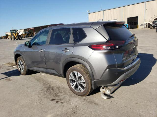 السلام عليكم
نيسان روج  موديل 2023  ماشية 64000   فئة SV
  وارد امريكي رقم اربيل شرط التحويل بأسم المشتري أو وكالة باللي يعجبك .. السيارة بأسمي 
ضربتها جاملغ امامي ايمن + باب امامي ايمن مبدل نفس اللون .. مثل مموضح بالصور 
مواصفات / محرك 1500 توربو
بصمة تشغيل+ بصمة ابواب 
تبريد قطعتين
رادار امامي خلفي جانبي 
تحديد مسار قيادة آليه
نقاط عمياء 
شاشة ايبادكبيره  تدعم كار بلي 
كامرا خلفيه دوارة 
فول تحكمات استيرن جهتين
تبريد بيانو شاشة منفصل
سايد بريك بصمة + 4 انظمة للقياده
اوتو هولد + كشنات تحكم كهرباء 
حساسات خلفية 
ويل كب حجم 18 بلادي 
وباقي المواصفات معروفة  للسيارة
صور امريكا مرفقه بالمنشور 
السعر  157 وبيها مجال  
مكاني بغداد حي العدل 
 ***********
للامانه السياره حلوه وشخط مابيها وابيعلك شرط السونار
