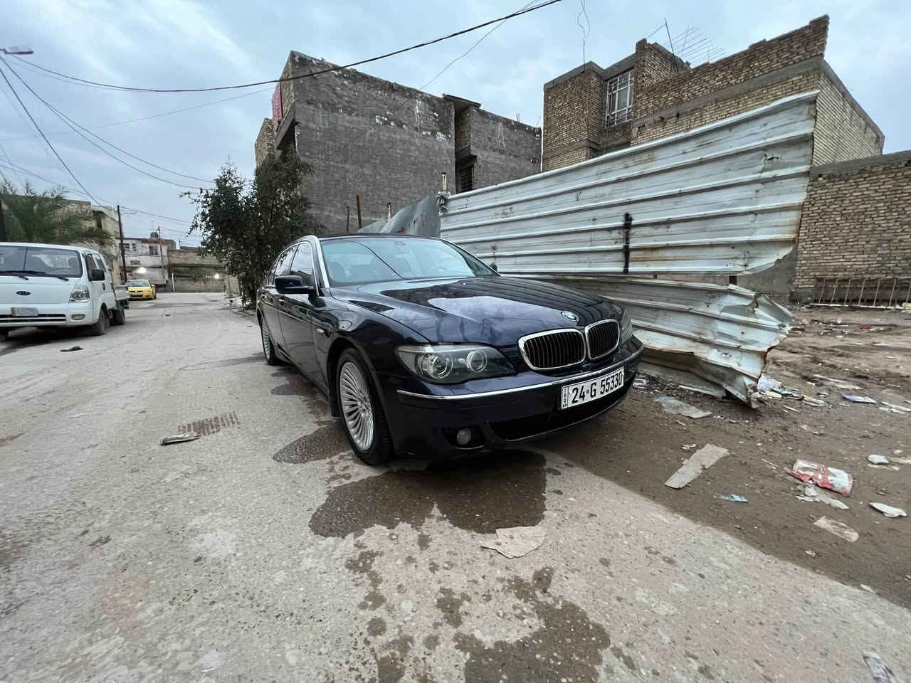يا الله السلام عليكم شباب bmw2003باخره 735محدث بلكامل 2008
سياره رقم دهوك سنويه 2030وهزه جديده قبل شهر 

V8
فول موصفات ٥بردات 

ابواب شفط كشنات جلد تدفئه تبريد خزن

هاند بريك بصمه 

منضومه زينون اصلي 

عليه ادامهه دسكات فلنجات جوينات  

سياره مصبوغه حزام جماليه واحلى من الصور 

مكاني بغداد

السعر 125

***********
