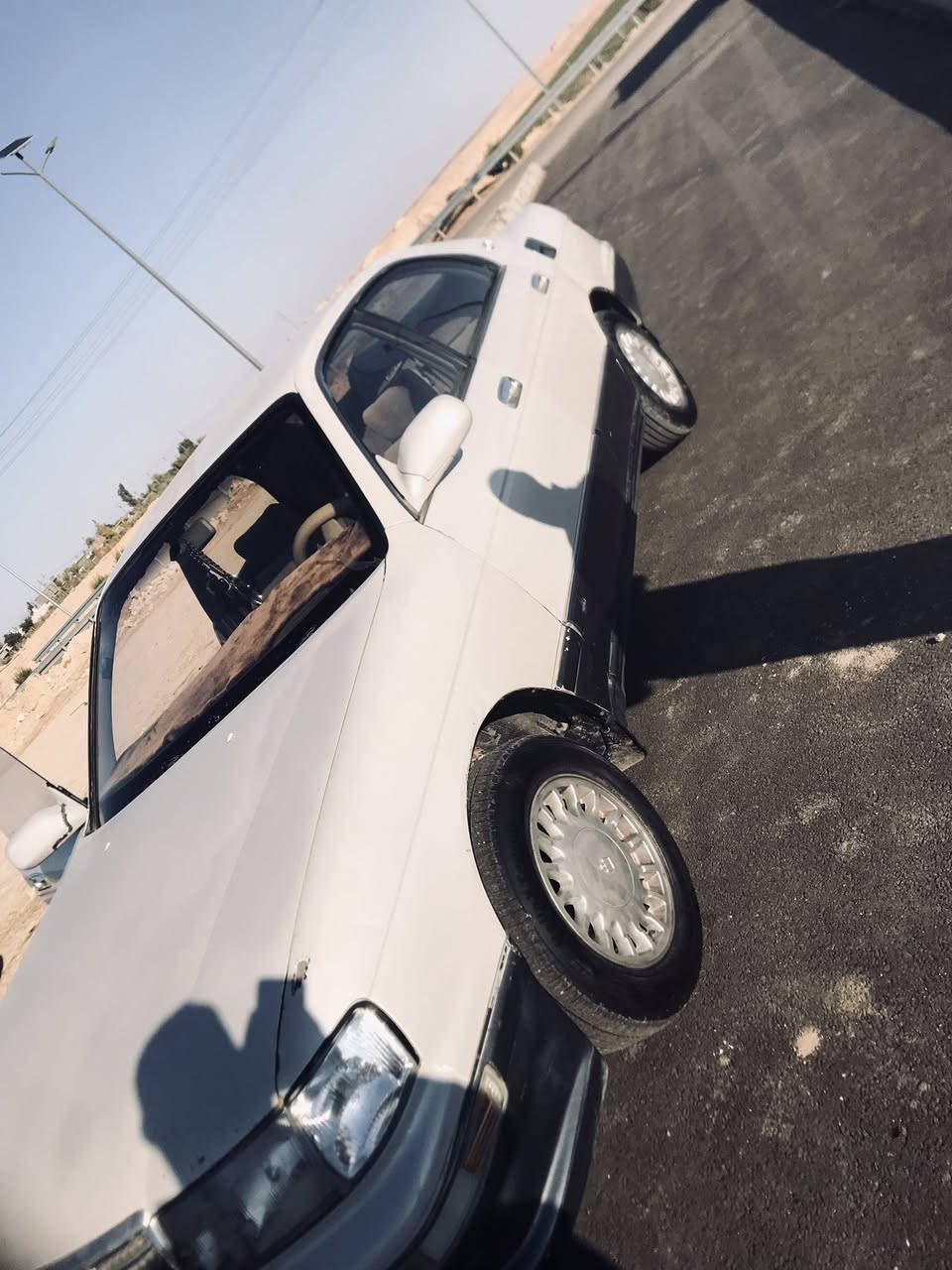 بطه منفصل بيع فقط محرك 2500
محرك كير كفاله مكفوله من ضربه قويه وكص ونقل جثه
سياره جاهزه نقصها بس تبريد 
صبغها بلادي ما مصبوغه 
كهربايات. جاهزه نضيفه سياره بسمي رقم انكليزي تحويل ثانيوم تخم تاير جديد 
داخل نضيف بلادي 
نشطه سياره سعر 55بيها مجال بصيط 
 مكانها الانبار رمادي او صكره 
***********
