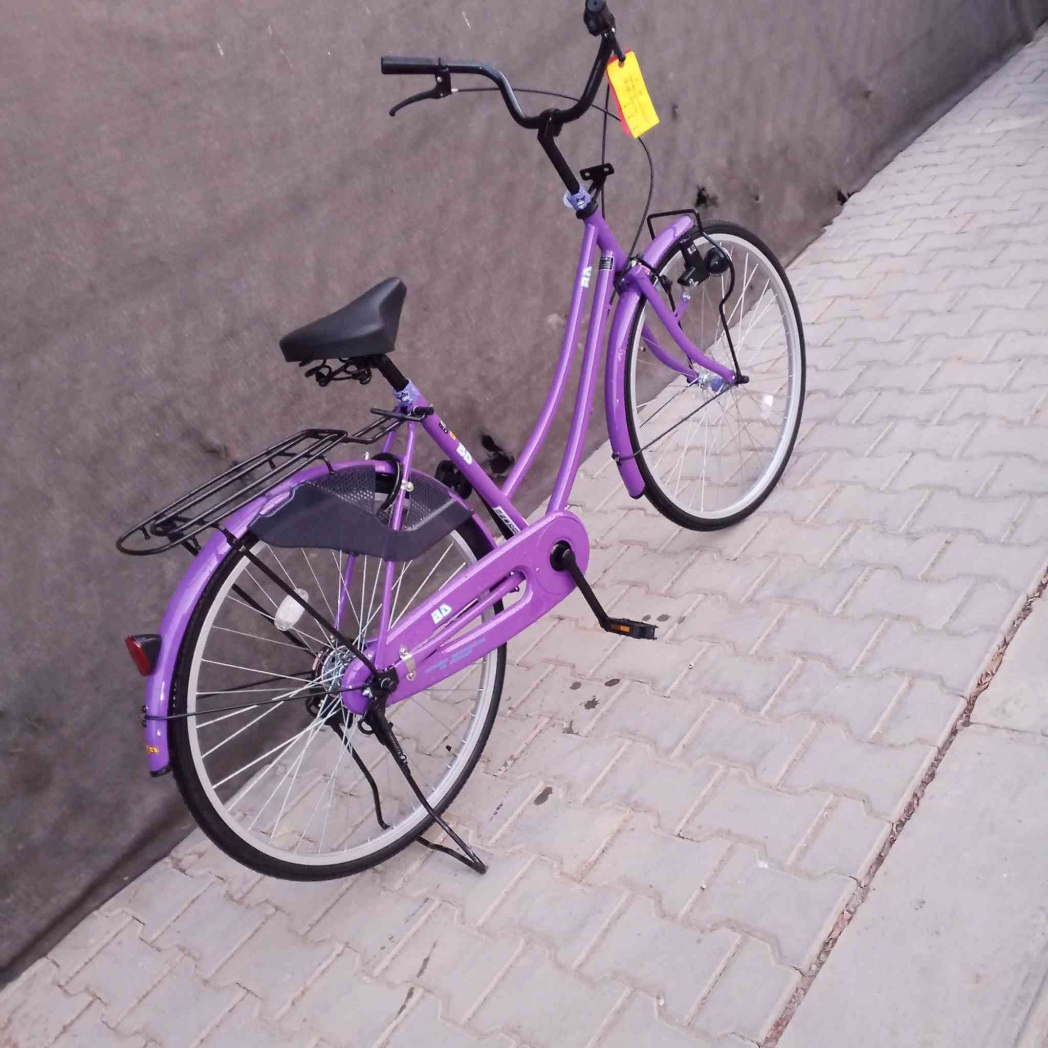 سلام عليكم باسكال بنفسجي💜 شركه BD  باسكال نضيف كلش  ماخذه من كرار ابو نقش سعر قيم بس لاتكسر بي مكاني نجف حي  ***********
