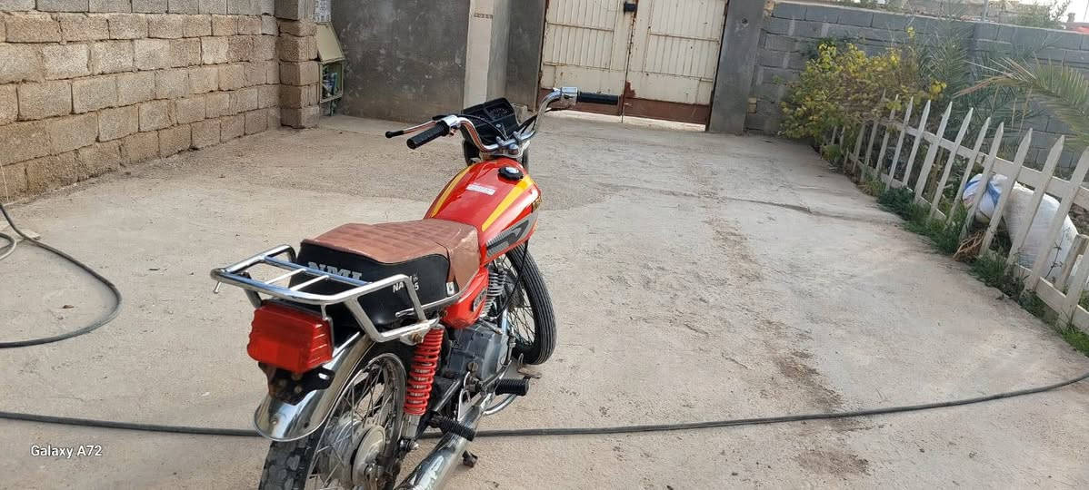 ألسلام عليكم دراجه للبيع ارشه 2014 النظافه گدامك دراجه كلك ضايعه أوراقها السعر 250 وبيها مجال بصيط العنوان واسط نواب الظباط وغير متواجد على الإنترنت الرقم ***********
