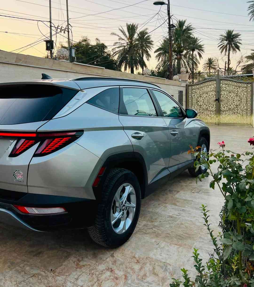 السلام عليكم 💐😎 بيع فقط 
هونداي توسان 2023 وارد امريكي 
رقم اربيل ب اسم شركه تحويل مباشر ومضمون 
عداد المسافه 36الف mil
حادثها موضح ب اسفل المنشور 

المواصفات 🔰
بصمه ابواب وتشغيل عن بعد ، محرك 2.5 GDi , تحكمات ستيرن ، شاشه ، كامره خلفيه ، صندوك كهرباء ، لد امامي خلفي ، كشن السائق كهرباء ، تدفئه ب الكشنات ، وضعيات   
قياده ، اوتو هولد ، سايد بريك دكمه ردارات 360 درجه 
 وبعد بيها مواصفات  📍 مكان السياره / بغداد الكاظميه 

📦لمعرفة السعر اضغط على رقم 1 في التعليقات 👇🏻✉️

📞 ***********

📞 ***********
