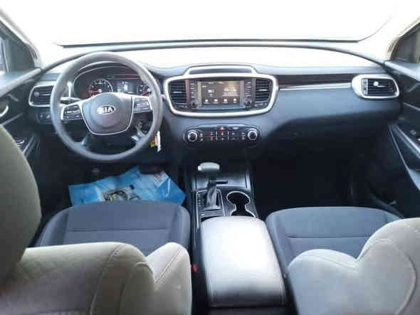 السلام عليكم
سورنتو موديل 2019 كرزي وارد امريكي رقم بغداد حره بسمي مشروع وطني ٧ راكب محرك ٤ سلندر قطعتين تبريد ماشيه ٩٠ الف حادثه تبديل دعاميه أماميه فقط طرف البنيد والجاملغ بارد فقط بدون تبديل اي قطعه ليبل واحد نص فول شاشة كبيره اشاره بالمري رادار حساسات جانبيه السعر ١٩٠
رقم الهاتف ( ***********)
