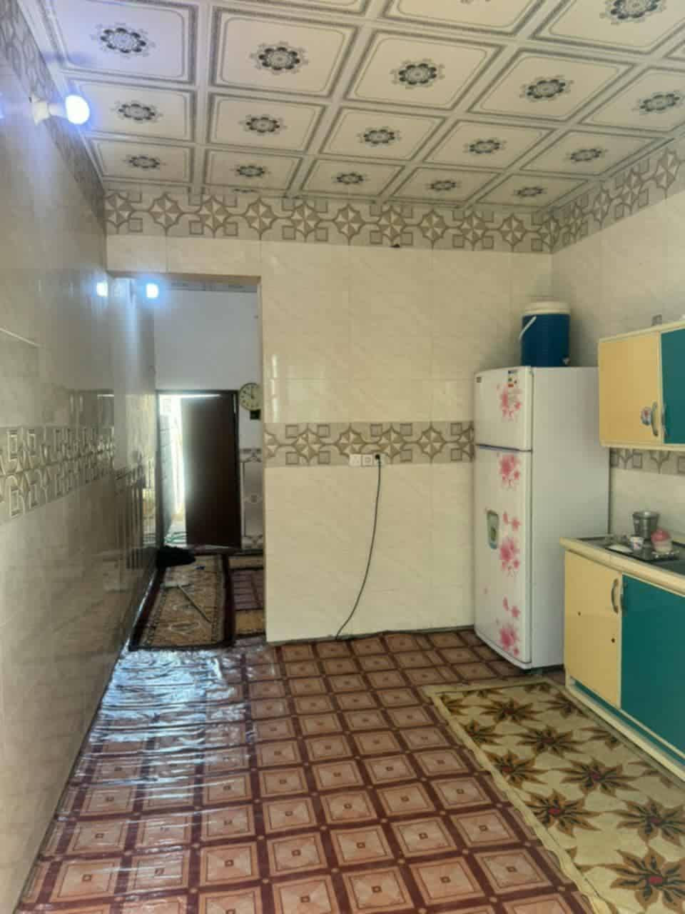 سلام عليكم دار البيع المساحه ١٠٠متر سند ٢٥ تحويل بسم المشتري العنوان كربلاء الحر حي السجاد خدمات ماء كهرباء مولد سعر ٥٠ بيه مجال ستفسار عل رقم ***********
