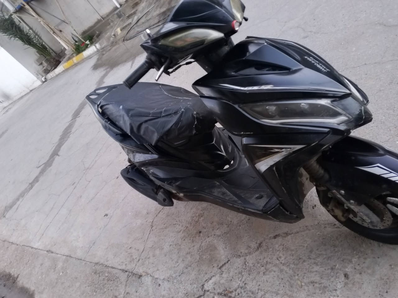 دراجه ماكس للبيع شرط الشغل اي عيب مابي كهربائية شغل كامل سلف شغال سعره 160 وبي مجال االشراي يتصل ***********
