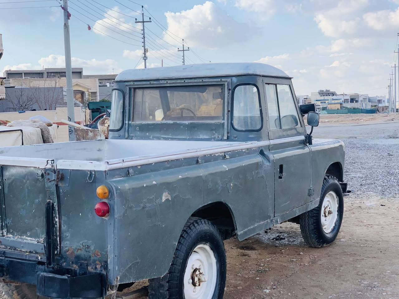 جيب  موديل 84سنوي اصلي له كه له گێڕو مكينه بشرت 4بستن سعري 23ورقه محامله *********** بغداد, العراق
