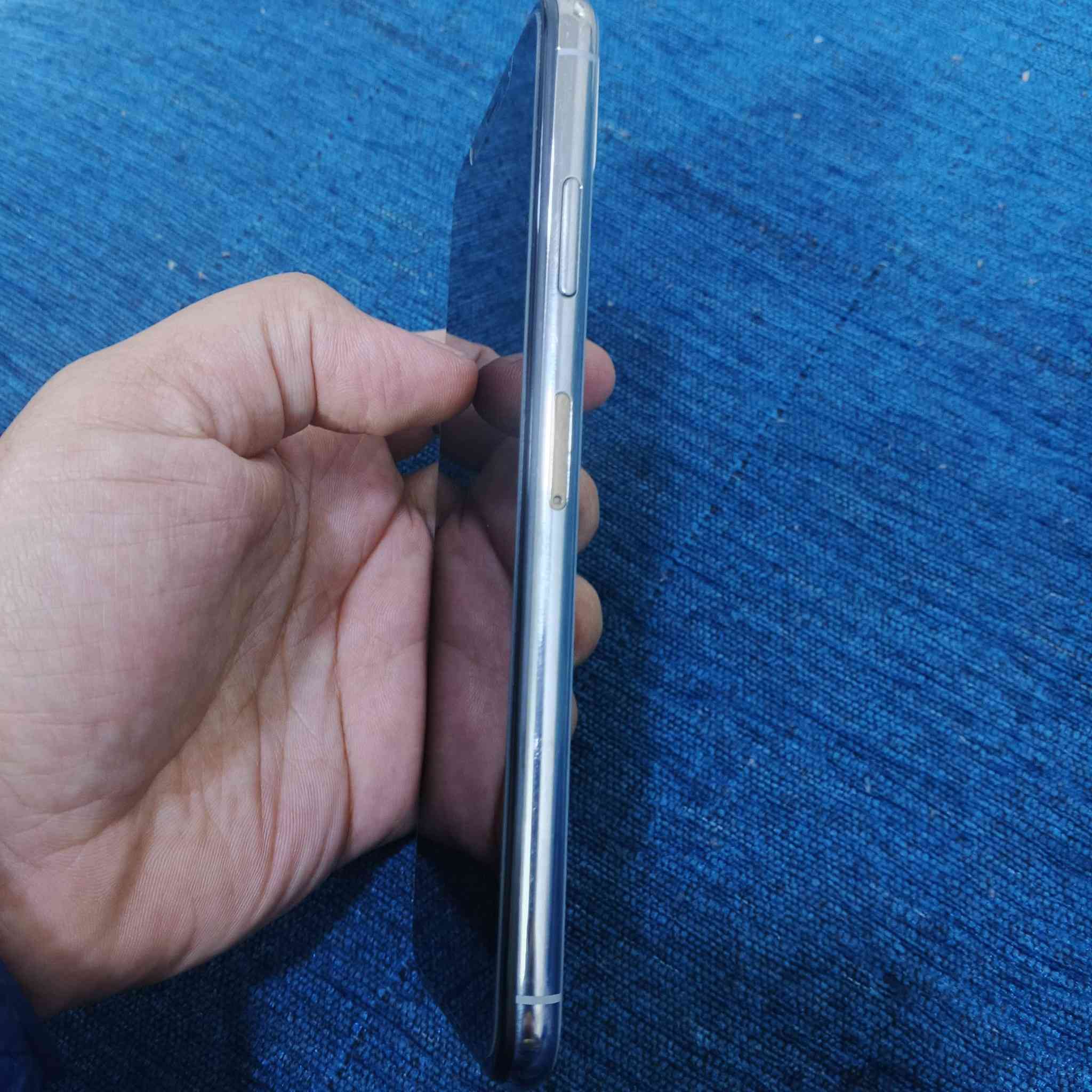 سلام عليكم
اكس ماكس 
ذاكره 256
تك سيم
 بطاريه 100مبدله 
مبدل شاشه تلث خيارات
ب جهاز كله شغال ونظيف سماعات شغاله رجاج شغال كاميرات  بصمه وجه شغالا 
سعره 175


**إذا كنت صاحب هذا الإعلان وتريد حذفه لأي سبب، رجاءا أرسل رسالة إلى الدعم الفني**