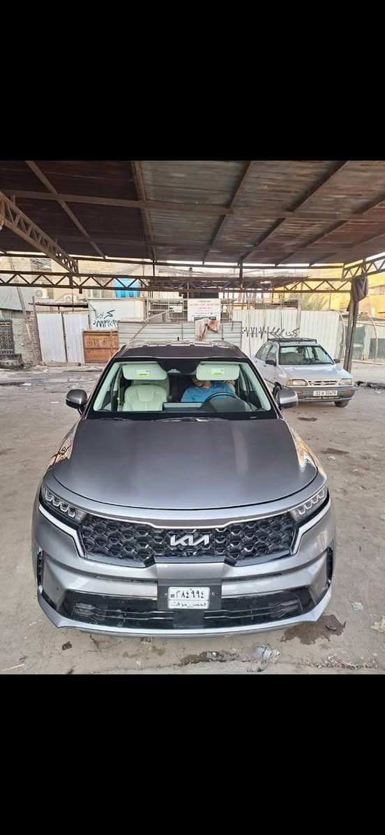 🚗 للبيع كيا سورينتو هايبرد
▪️ الموديل: 2023
▪️ وارد: امريكي
▪️ اللون: سلفري
▪️ الممشى: 24 الف ميل
▪️ المحرك: هايبرد اقتصادي
▪️ الحالة: نظيفة جدًا / استعمال شخصي
▪️ الفحص: كامل / شرط الفحص
▪️ ما محتاجة شي
صبغ ثلاث قطع ونصف الباب الخلفي فقط شغل درجة أولى 
💰 السعر:235 (قابل للتفاوض البسيط)
📍 الموقع: بغداد
📞 للاستفسار: ***********

