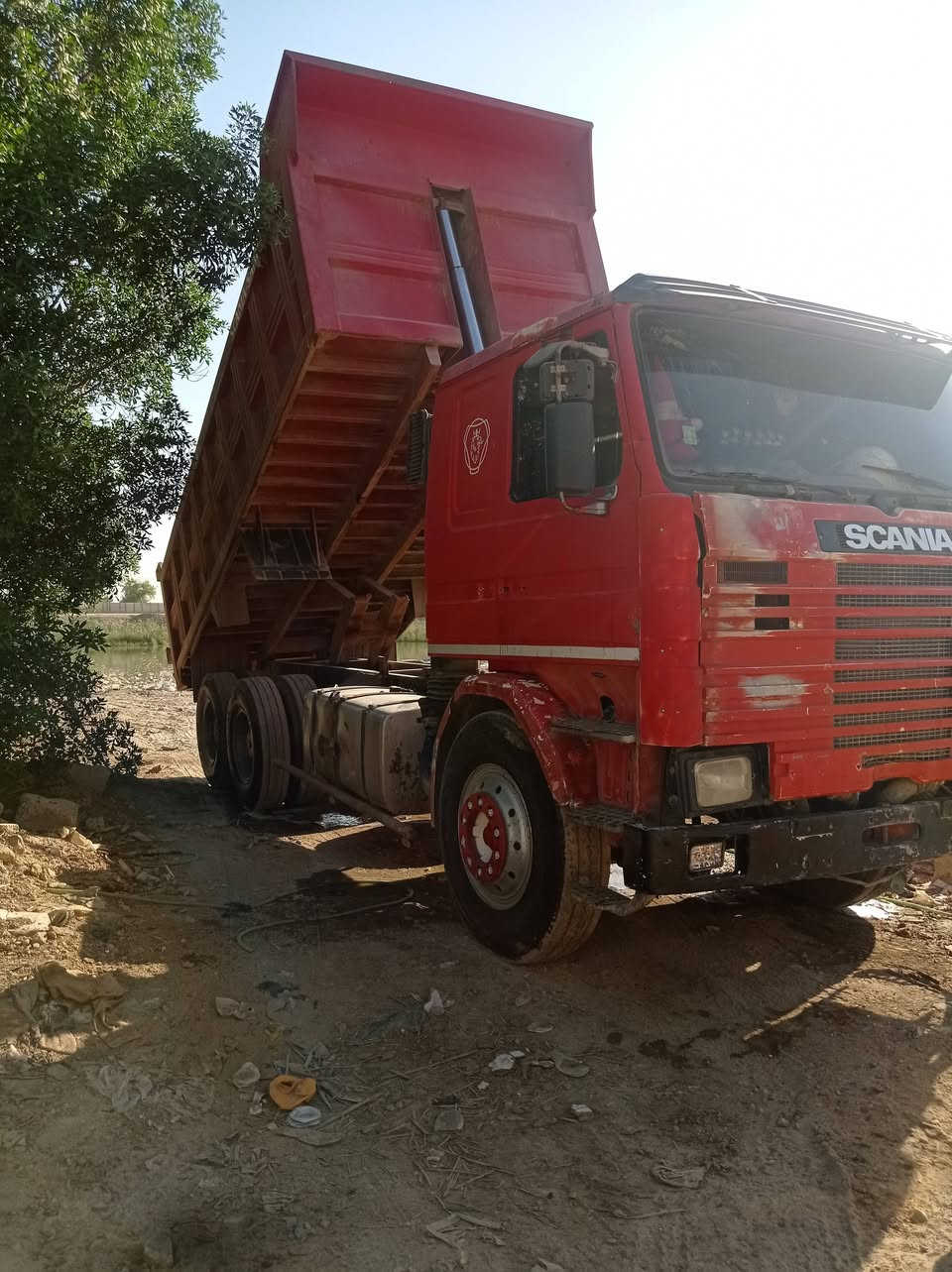 سكانيا للبيع 113 مكينه 88 سوده مجموعه مان نص جيف عوزها زوج تاير كير 5 ب 5 بغداد مدينه الصدر السعر 180 ورقه  *********** موديل 92
