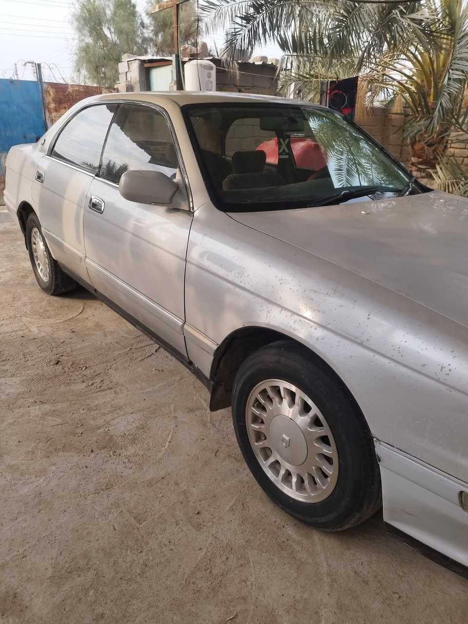 السلام عليكم سياره بطه فصل للبيع سياره حلوه مكينه 3 الالف توه شادينه مكفوله من الكصه ولنقل جثه مكاني بصره قضاء المدينه السعر 44 وبيه مجال وهذه الرقم بي واتساب0773 811 9376
