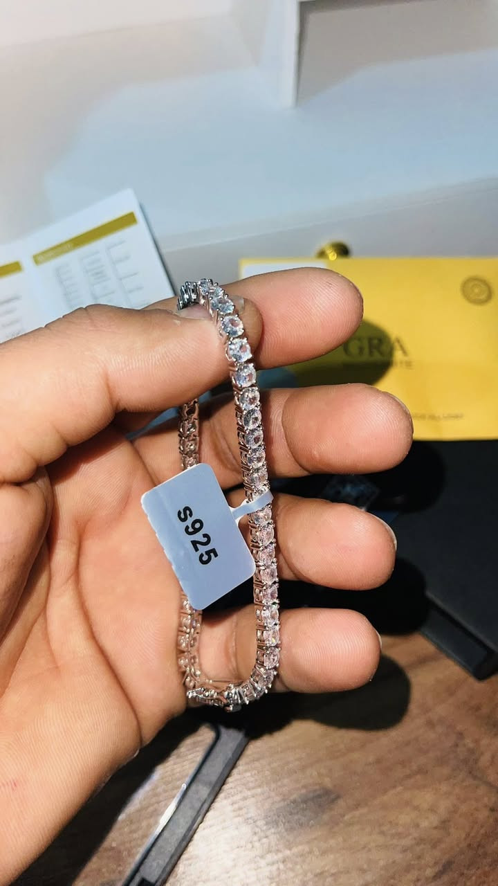 سوار موزنايت 50الف مع التوصيل
‏***********
