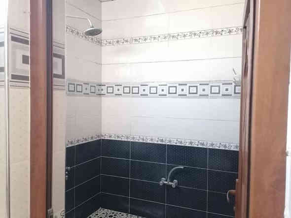 #دارللبيع
خانووى دوو نهوم بو فروشتن له گه ره كى ئازادى سه رو مزگه وتى ئازادى 
پيكهاتووه له :- 2 ژور نوستن - هول - مطبخ - ميوان - گه راج 
نهومى دووه م 1 نوستن - هول - مطبخ - ميوان 
روبه رى 150 متر طابو ملك صرف

نرخ 162 مليون ومجال

بوزانيارى زياتر په يوه ندى بكه ن به عقارات ستار اكرم بازرگان

📍ناونيشان :كه ركوك بازارى ئازادى ته لارى ئاسو

***********
***********
