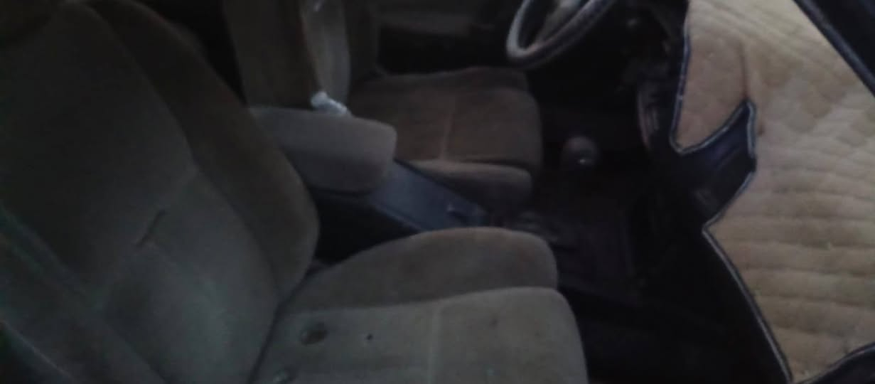 كراون هارتوب كير مكينه ٢٥٠٠جدد هسه شادهن مصبوغه عام ما بيها ضربه حداديه كهربائيات سنويه ل 28 رقم ميسان ومكاني ميسان 
السعر ٣٠ وبيها مجال ***********
