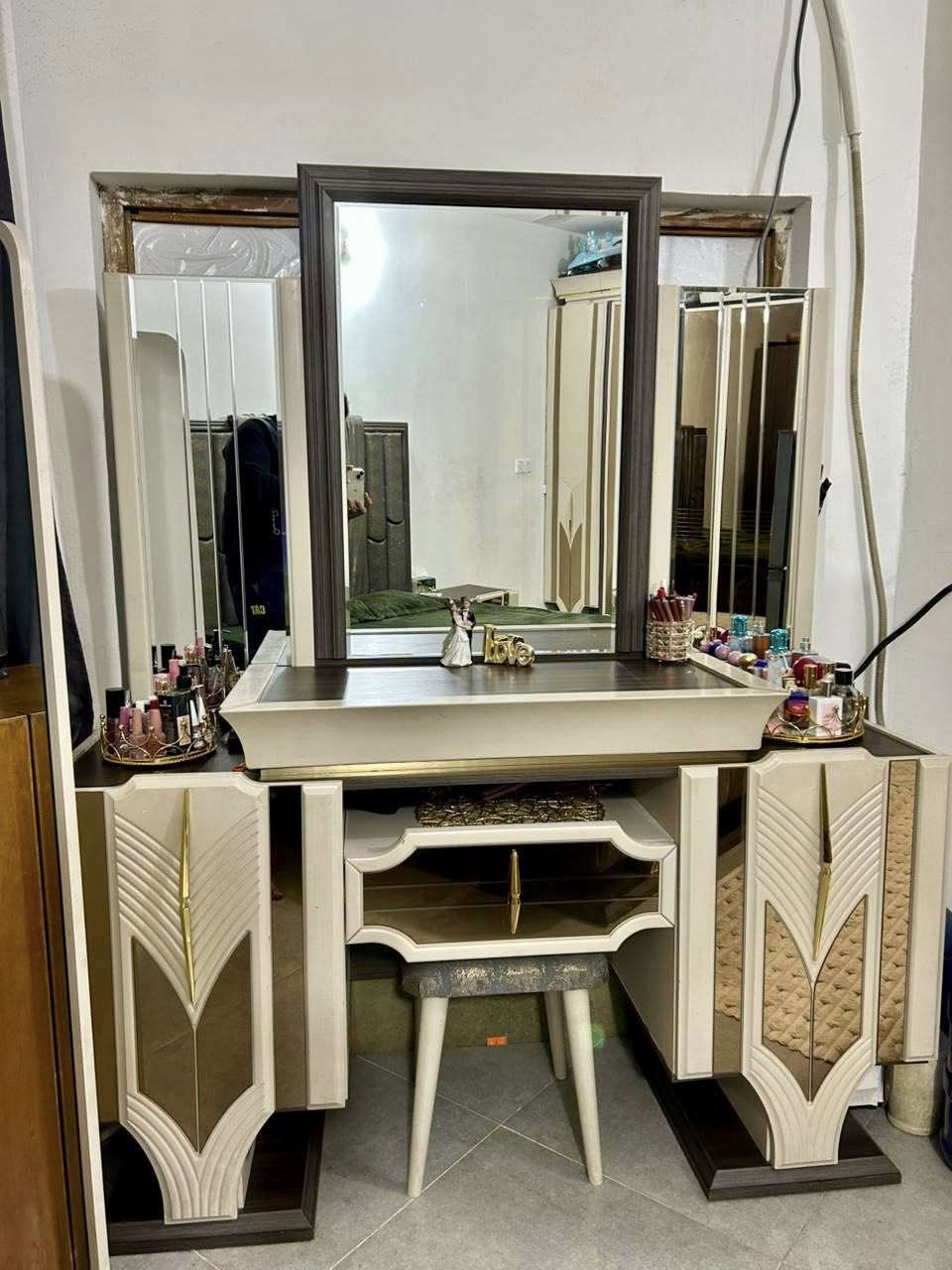 سلام عليكم غرفة تركية للبيع درجة اولى اخذناها قبل 3 سنوات با 21ورقة السعر الحالي 900 العنوان بغداد الدورة الاستفسار على الخاص


**إذا كنت صاحب هذا الإعلان وتريد حذفه لأي سبب، رجاءا أرسل رسالة إلى الدعم الفني**