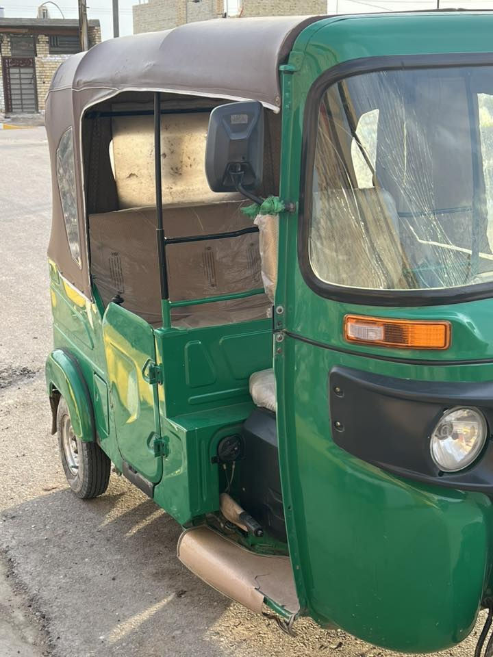 سلام عليكم تكتك البيع موديل 2021شهر6التكتك المحرك كفاله و غير من الله شوفت عينك و خير من الله التكتك اوراق السعر7250وبيه مجال الطيبين النتصال عله هاذا الرقم(***********)
