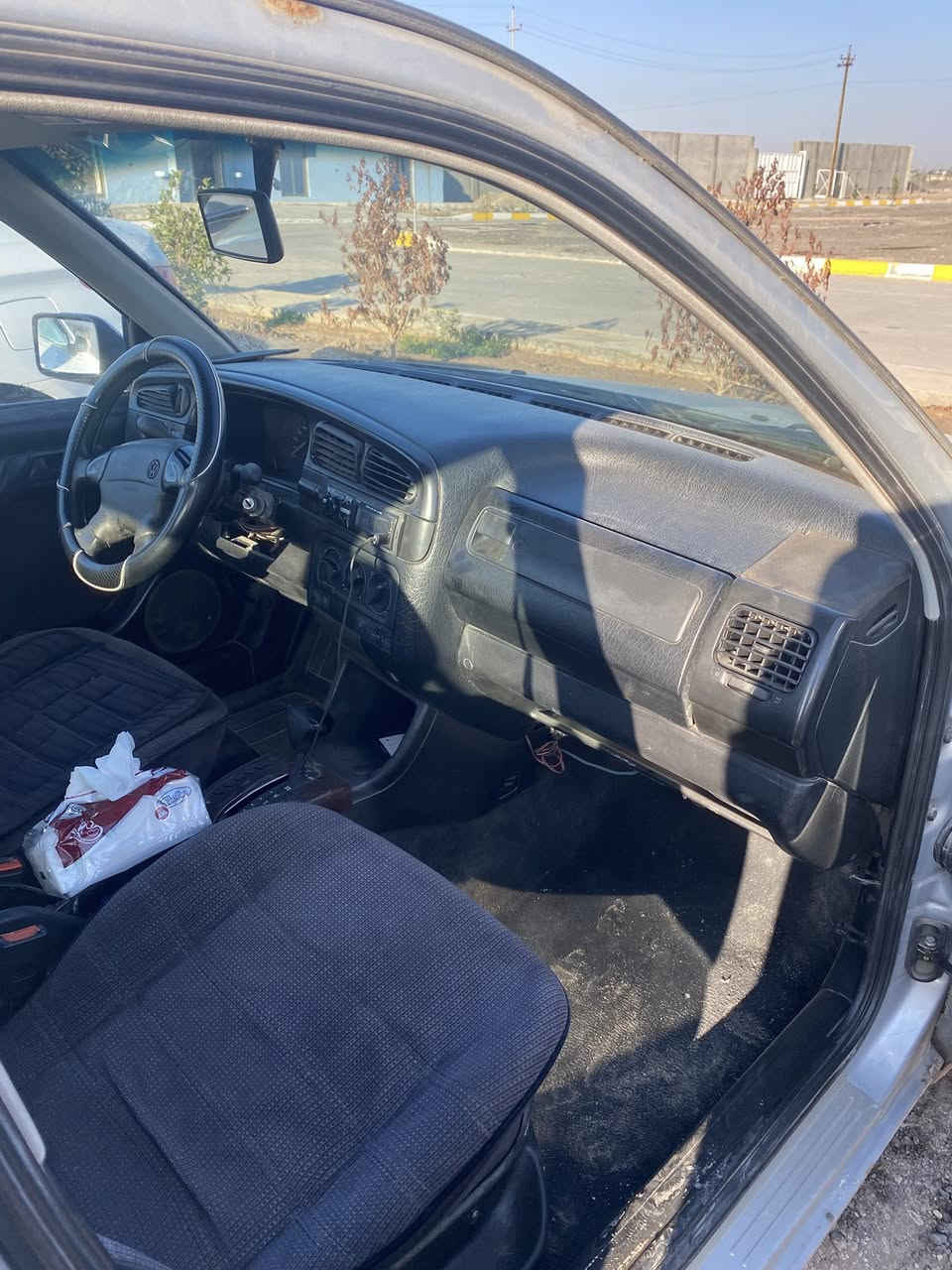 محرك 2000
دوش
كيو اوتو
جام كهرباء يصعد وينزل بالسويچ
تبريد يشتغل
———-
بس بيهة نقوصات بسيطة 
 وترتيبات
السعر : 36 ورقة وبيهة مجال بسيط حگ الجية

السيارة بأسمي وتحويل مباشر 
***********
